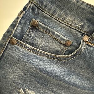 Women’s Straight Leg Jeans